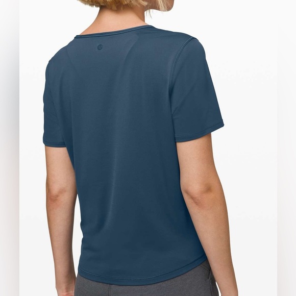 Lululemon Do the Daily Short Sleeve Cross-Front Code Blue Wrap T-Shirt, Size 4 - Picture 4 of 11